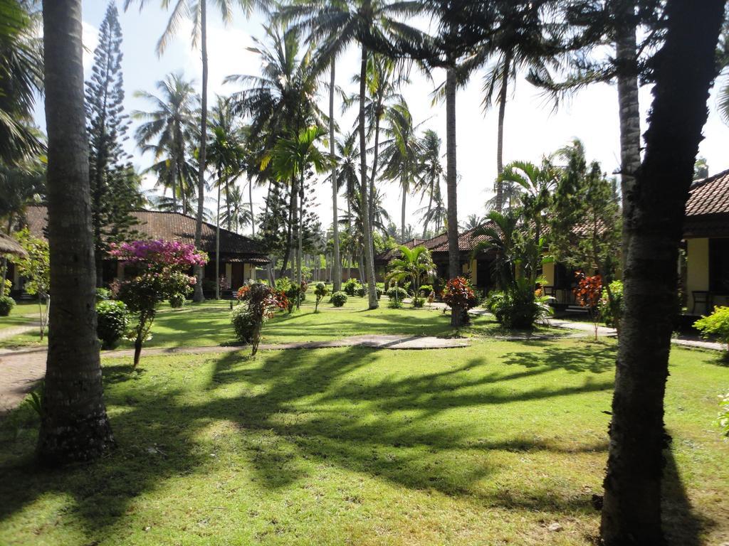 Kuta Indah Hotel Exterior photo